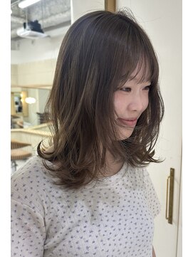 ニール 名古屋 伏見 丸の内(NEELU) 【RIE】ふんわり柔らかレイヤーベージュ