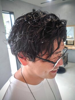 ルストヘアーワークス(LUST hair works)の写真/モダンな理美容室【LUST】―ヘア・シェービングまでトータルケア◎抜け感演出のパーマstyleがオススメ。