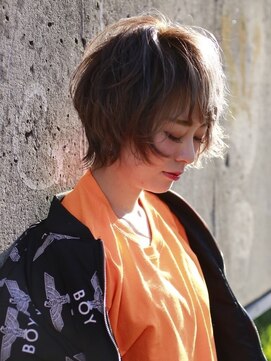 イコール 船橋(equal) シアーベージュオリーブカラークールショートレイヤーボブルフ