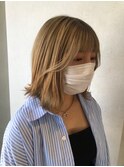 ミルクティーベージュ