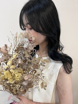 シェノン 西梅田(CHAINON) グレーベージュ/レイヤーロング/黒髪/前髪パーマ