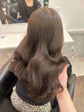 ラビス 浦和(Lovis) 韓国/斜めバング/シルキーベージュ/セクションカラー[浦和]