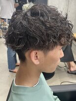 フイ 代々木(Hui)&nbsp;メンズ/アップバング/ツーブロックマッシュ/束感ショート波巻き