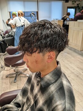 コワファーストナガサキシャンプーボーイ(COIFF1RST NAGASAKI SHAMPOO BOY) ショートマッシュ×ツイストスパイラルパーマ