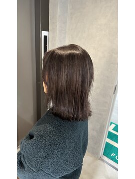 ラック(LUCK) レイヤーぱっつん前髪ステップボーンカットシルキー船橋/韓国