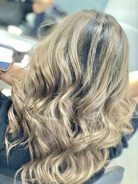 エイト 北千住店(EIGHT) コントラストバレイヤージュ