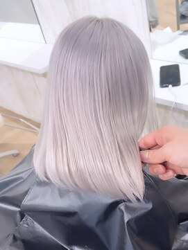 アンククロス 渋谷(ANKH CROSS) ホワイトカラー/ホワイトヘア/ホワイトシルバー/ハイトーンヘア