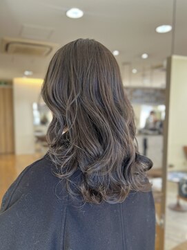 ベンチ(bench) 透け感オリーブグレージュ/透け感カラー/千葉美容室