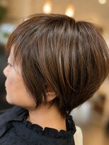 ナゴミ(NAGOMI) ショートボブ/30代/40代/50代/カーキカラー/仙台/宮城野区