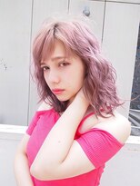 イースブルー(Y's Blue) 外国人風ユーロピンク