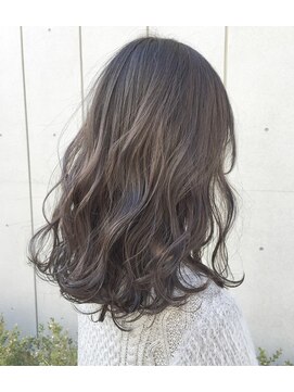 メゾンアクア 表参道(Maison ACQUA) ブリーチなしカラー　透明感　グレージュ　オリーブ