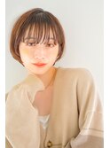 ひし形ショートボブマッシュ/大人可愛い丸み小顔薄めバング 