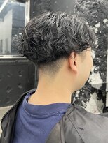 ココ 本八幡(KOKO)&nbsp;波巻きツイストスパイラルフェザーパーマ刈り上げセンターパート