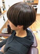 ブルブンガ(Berbunga) ショートマッシュ×ダークアッシュひし形シルエット