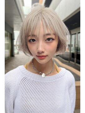 クーエフー(coo et fuu) 10代20代30代40代50代 前髪　金髪ショートボブ　藤沢