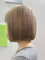 デート 下北沢(DATE)&nbsp;ダブルカラーミルクティーベージュカラーショートボブブリーチ