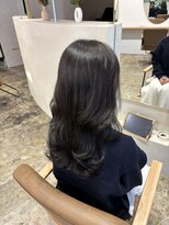 ユッカ 梅田(YUCCA) 【 YUCCA 】大人可愛い20代30代40代 セミロング/グレージュ