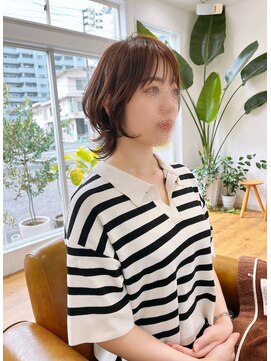 コムヘアー(COM HAIR) ウルフヘア。