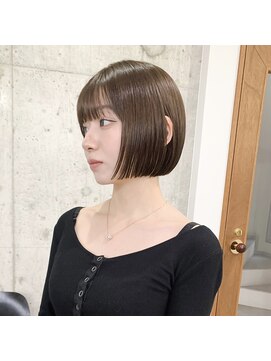 サクラ オモテサンドウ(SAKURA) ミニボブ　切りっぱなしボブ　顎ラインボブ