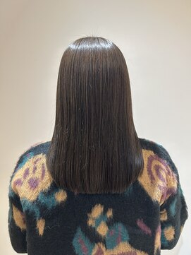 シアン(CyAN) グレージュ