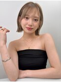 耳掛け切りっぱなしボブと束感小顔レイヤー