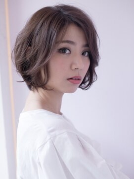 エイチバイシオミエイチ 神戸三宮(H by shiomi H) [shiomi H]ラフ感がお洒落な前髪なしショート×シアーグレージュ