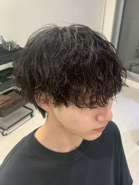 ウェイビーエフティフィフス 横浜西口(WAVEY ft.fifth) 横浜シャドウパーマ緩めスパイラルパーマッシュ強め緩めウルフ