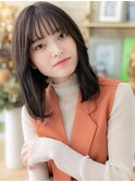 黒髪ダークアッシュ小顔ミディアムレイヤーカットc8上尾30代