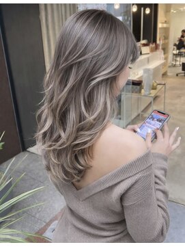 アース 大曽根店(HAIR&MAKE EARTH) ミルクティーベージュ×トレンドハッシュカット