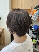 ウイバイファースト(u'i by first)&nbsp;丸みとくびれで魅せる、大人美人ショートボブ