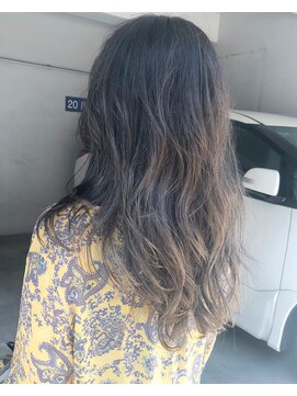 ヘアーアンドアトリエ マール(Hair&Atelier Marl) 【Marl】ハイライト入りのフォギーベージュカラー♪