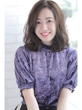 ヴィックス クリスタル(VIC’S crystal) 【VICS川口】スロウで作るアッシュカラー！！《杉本》