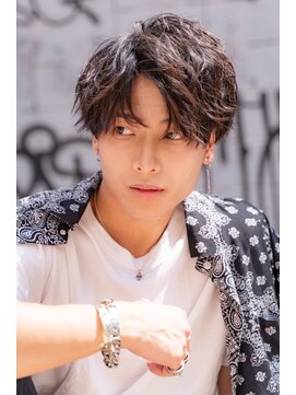 エース (ACE) ACE センターパート×束間マッシュ