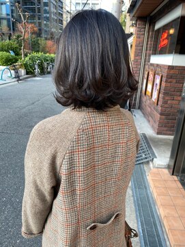 フロート 小阪店(float) アッシュグレー_エアリーミディ 黒髪 ホワイトアッシュ