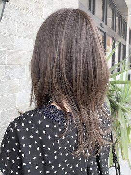 キャアリー(Caary) 福山市美容室Caary人気 艶感ベージュ レイヤースタイル