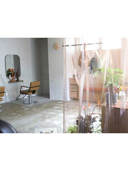 『ゆったりとした洗練された空間』一人一人に寄り添うマンツーマンサロン《cron》で贅沢な時間を―。