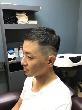 アジアート(AGIATO) ベリーショート×ソフトモヒカン×フェードスタイル