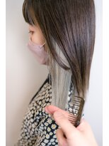 フィッツコア(FITS CORE)&nbsp;ホワイトシルバー・髪質改善・艶髪・インナーカラー