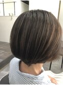 ショートボブ