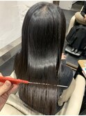 エギョモリ刈り上げボブこなれヘアーバニラベージュカシスレッド