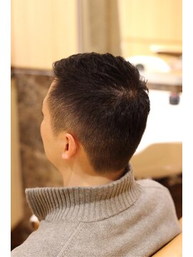 ヘアーモードキクチ 日本橋三越前店 バリカン６ミリソフトモヒカン