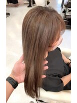 リップス デリコ(LIPS derico)&nbsp;【白髪ぼかしハイライト】　 施術前の写真は右にスワイプ