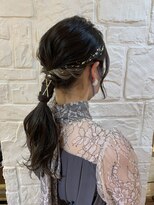 プリマ 新宿(PRIMA) ふんわりタイトなローポニー