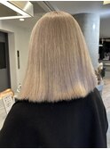 ミルクティーベージュ長めボブミディアムレイヤーハイトーン韓国
