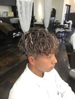 アークス(Ark'ss)&nbsp;ショート　メンズ　スパイラル　ハイライト　ホワイトブリーチ