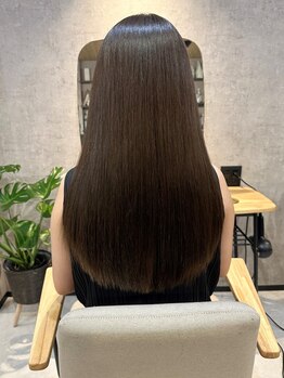 ヘイリー(HAILEY)の写真/伸ばしかけの髪にも◎ミディアム/ロングでも柔らかく魅せる細部まで拘ったカットが人気♪ロング料金無★