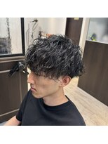 カイノ 梅田本店(KAINO)&nbsp;波巻き　マッシュ　ツーブロック　刈り上げ