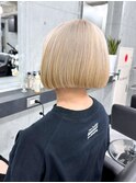 ★レイヤーカット イメチェン 美髪 ホワイトブロンド