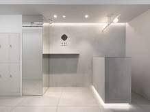 ソワ 北千住(soi)の雰囲気（明るめの店内［レイヤー/ブリーチ/ダブルカラー/ボブ/レイヤー］）