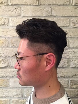 グラッドバーバードットエビス 恵比寿(GLAD BARBER. EBISU) サーフカール/スパイキーショート/ブルーブラック[恵比寿]